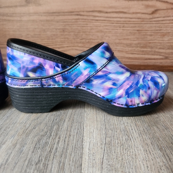 NWOT Dansko Blue Crush Patent LT Pro Women’s Clogs - Picture 8 of 12